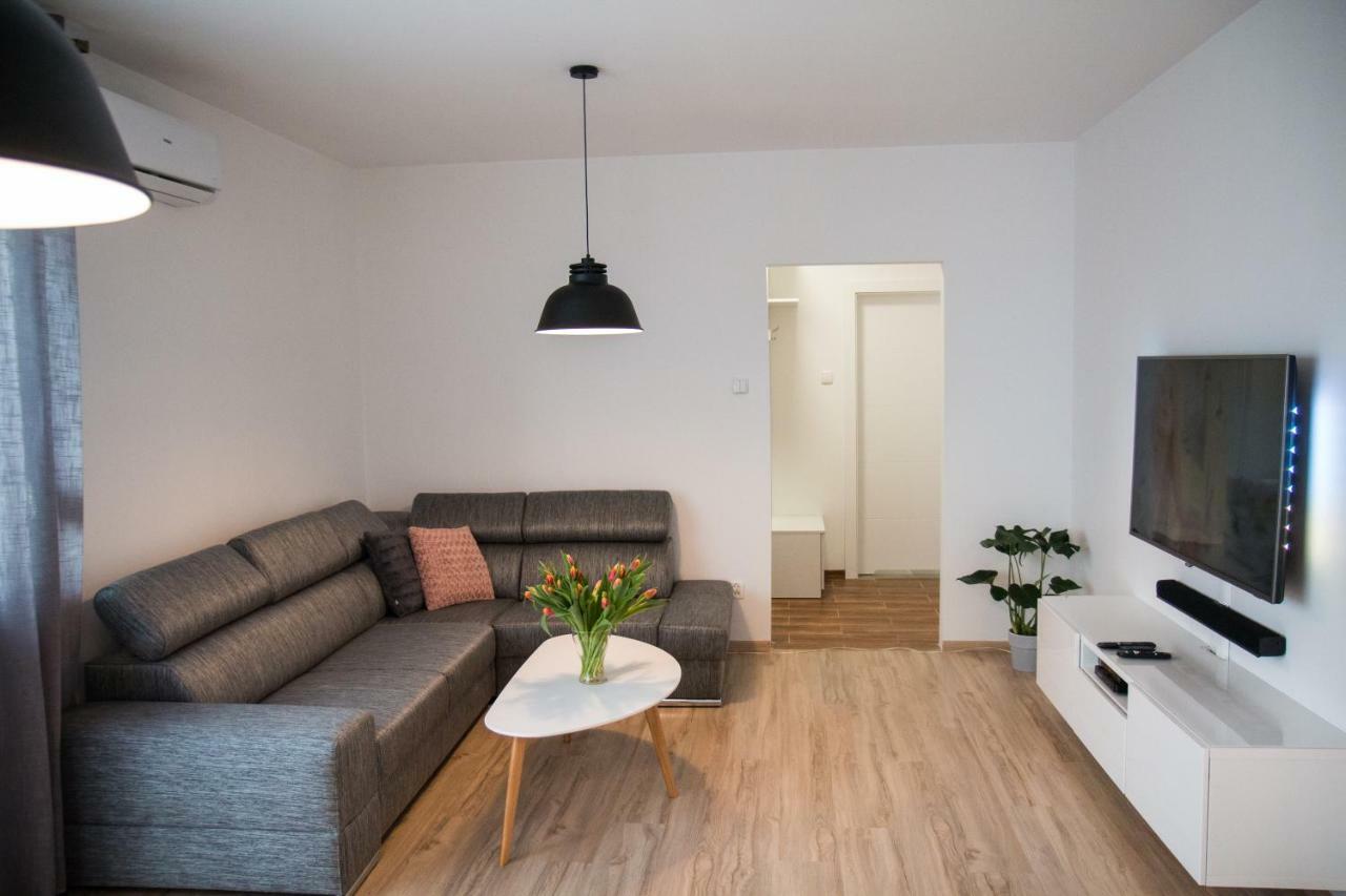 Apartament F&J Torun Exterior photo